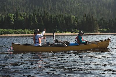 Canoé sur la rivière Mistassini - Canada