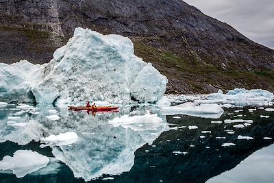 Kayak dans le fjord de Nuuk - Groenland