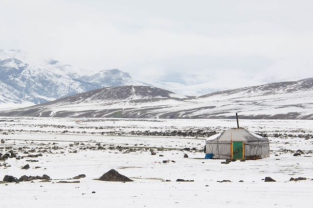 Voyage Immersion nomade, entre dunes et steppes enneigées